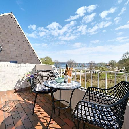 Ostsee, Wunderschoene Wohnung Mit Meerblick ハリスレー エクステリア 写真
